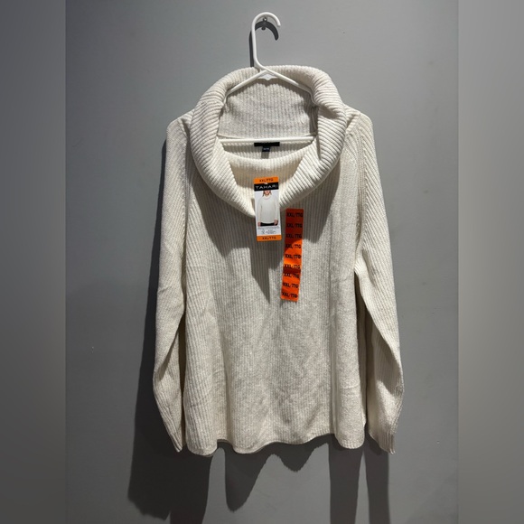 Tahari Pullover Turtle Neck Sweaters - Picture 3 of 5